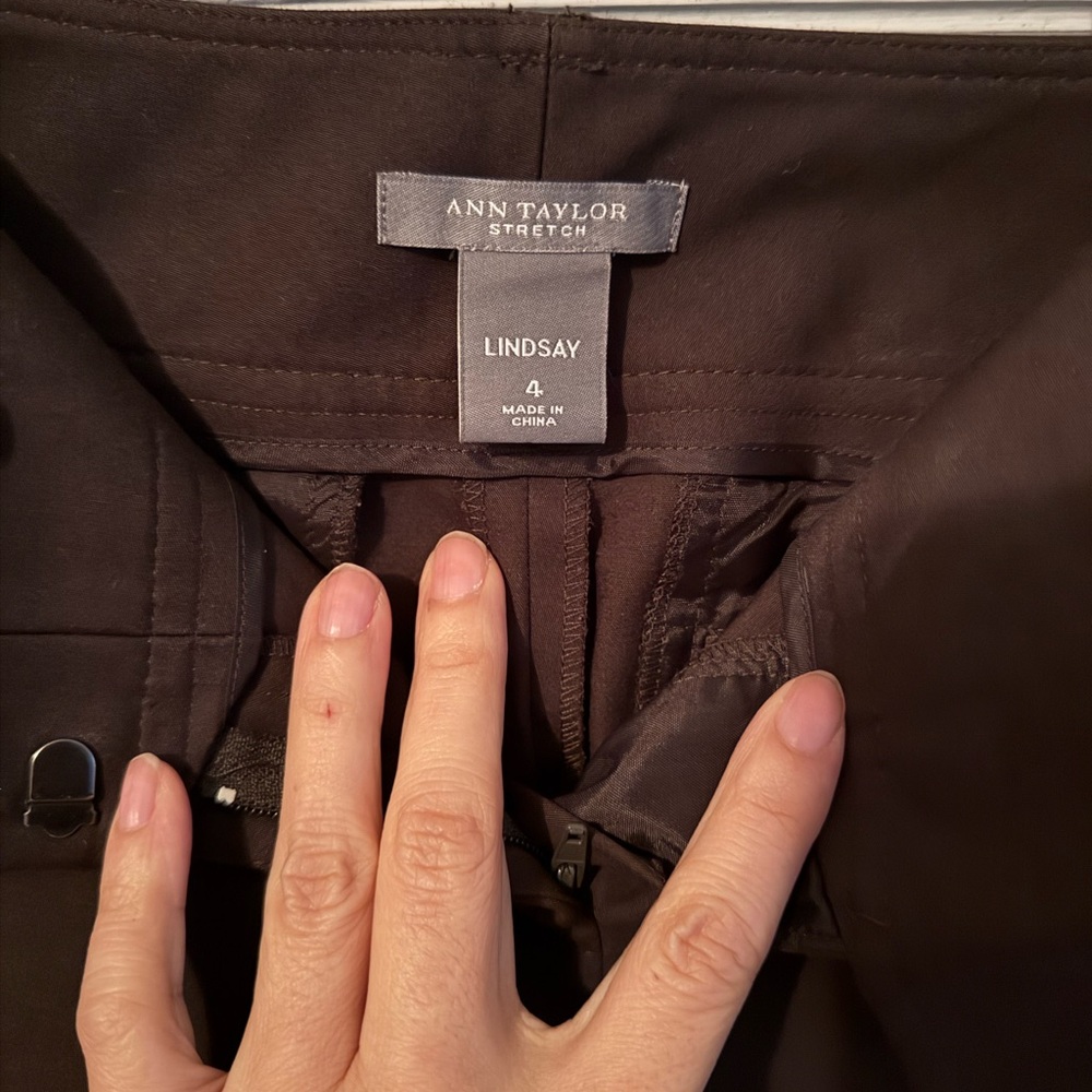 ANN TAYLOR Lindsay Dress Pants Womens Sz 4 Chocolate/ Dark Brown Straight Ankle - Picture 6 of 12